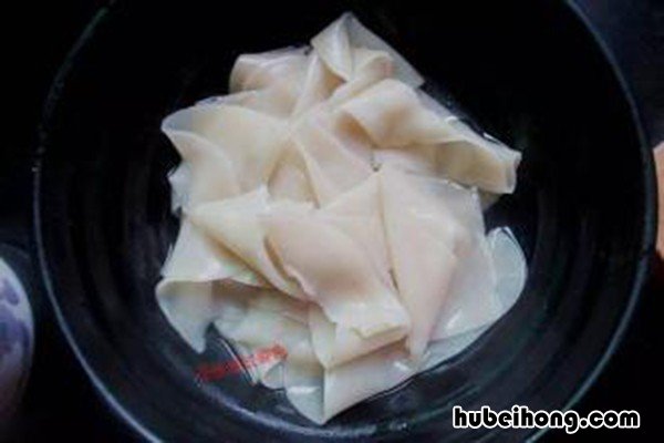 烤冷面面皮制作方法是什么 烤冷面面皮的制作方法
