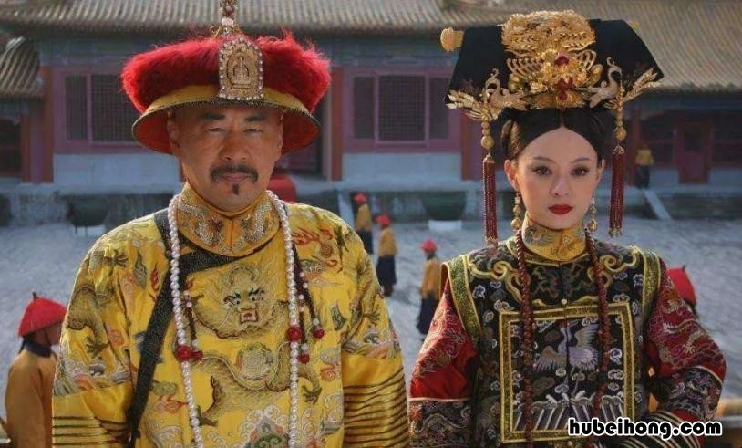 甄嬛传讲的什么故事 甄嬛传讲的什么故事简短