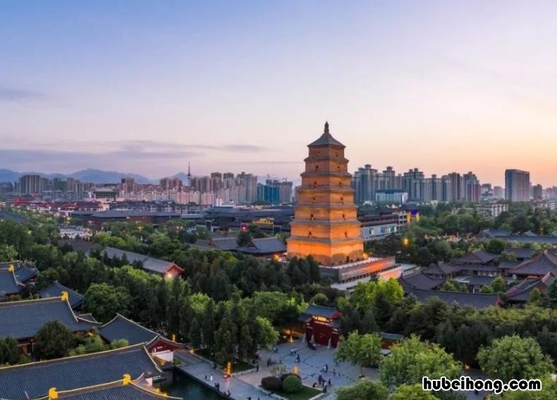 西安大雁塔附近的酒店有哪些 西安大雁塔音乐喷泉时间2023