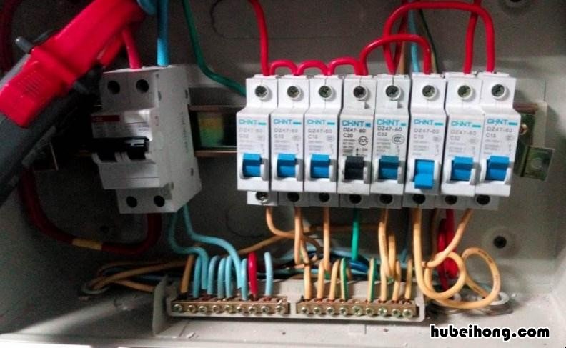 速热水器老是断电跳闸是什么原因 煤改电跳闸是什么原因