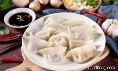 煮饺子不粘的方法有什么呢 煮饺子如何不粘