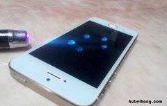 怎么给手机换钢化膜 怎么给手机换钢化膜视频