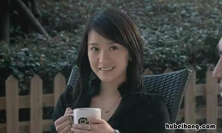 蜗居里面扮演海藻的演员是谁? 蜗居里演海藻的演员名字叫什么