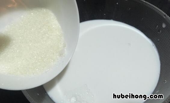 西米露的做法 牛奶用什么牛奶最好呢 西米露的做法 牛奶用什么牛奶最好吃