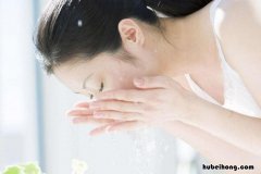 白醋可以洗脸吗 有什么作用 每天用白醋洗脸有什么效果