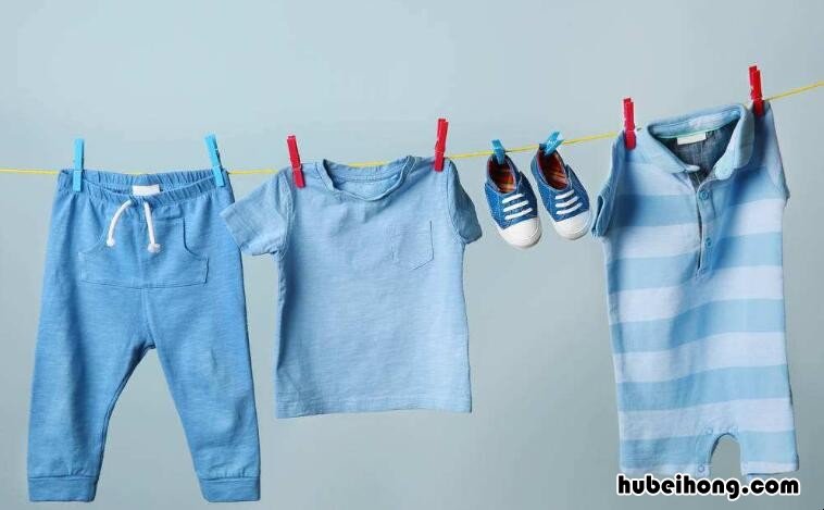 回南天怎么把衣服弄干没有吹风机 回南天怎么让衣服干