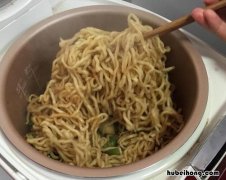 家常焖面条的做法大全家常 电饭锅蒸面条的家常做法