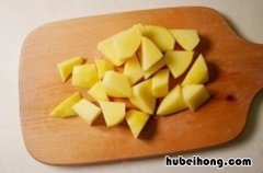 盐水烤土豆怎么做 用烤箱做盐烤土豆