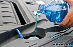 玻璃水箱直接加水可以吗 玻璃水能给水箱加吗