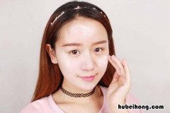 粉底液和素颜霜能混合吗 素颜霜可以和粉底液混合一起吗