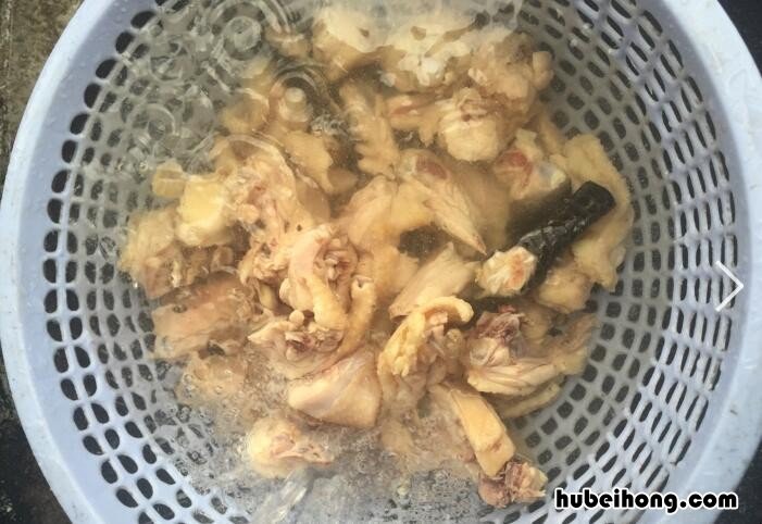 紫苏焖鸡做法是什么菜 紫苏焖鸡做法是什么样的