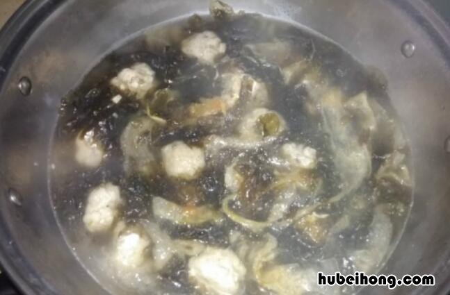 紫菜丸子鸡蛋汤的做法 紫菜丸子汤怎么做好吃视频窍门教程
