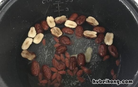 红枣枸杞煲粥怎么做好喝 红枣枸杞粥怎么煮