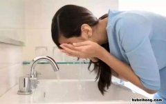 脸上出油能不能用纸擦干净 脸上出油能不能用纸擦干
