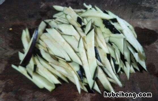 茄子的家常做法简单 怎么做红烧茄子好吃又简单