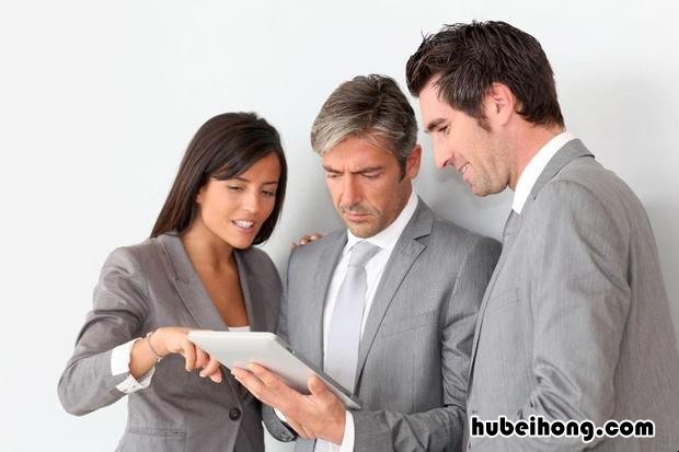 如何和人相处用英语怎么说 如何和人相处技巧不爱笑