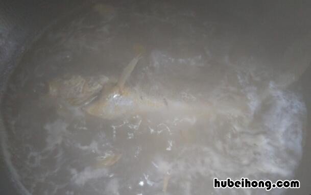 葱油黄鱼怎么烧 葱油黄鱼图片