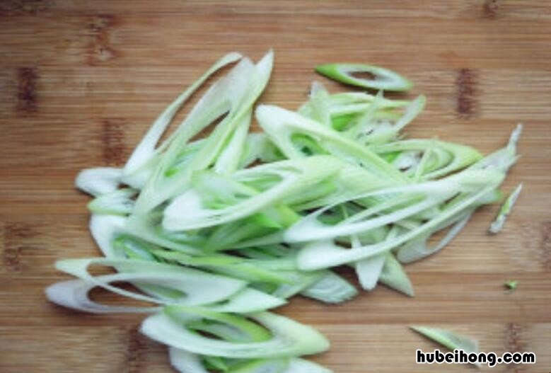 葱爆羊肉的做法羊肉的家常做法 葱爆羊肉的做法家常
