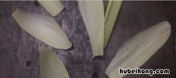 玉米叶编织工艺品图片 玉米叶手工编织