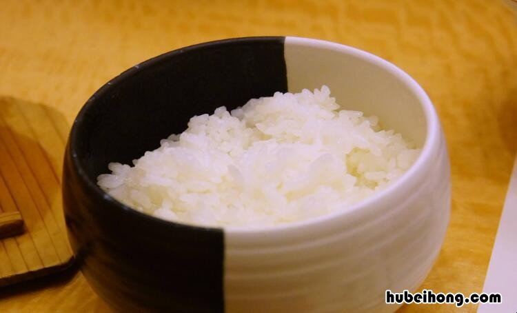 蒸大米饭的小窍门是什么 蒸大米饭的小窍门有哪些