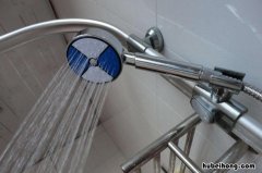 花洒头漏水是什么原因分析图片 花洒上面漏水什么原因