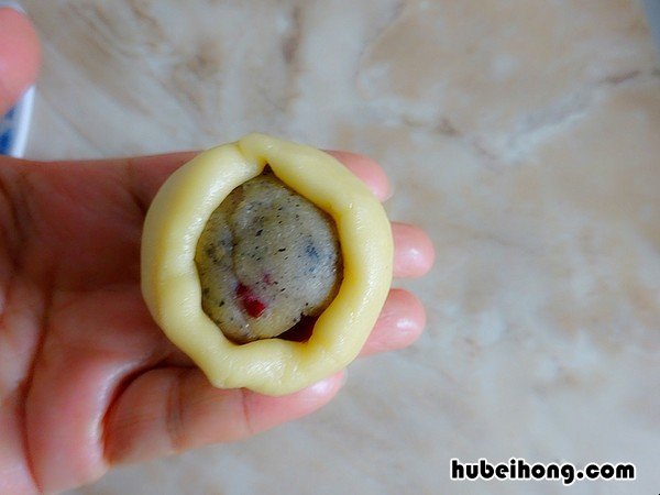 蔓越莓月饼怎么做 蔓越莓月饼怎么做窍门