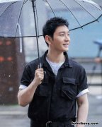 赵丽颖中餐厅路透视频 赵丽颖在中餐厅里面的造型