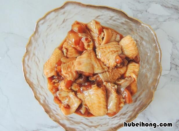 油豆腐炖鸡的做法 油豆腐焖鸡爪