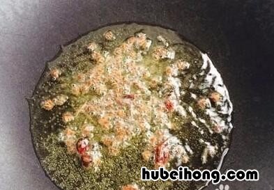 油炸肉皮怎么做好吃又简单的做法 油皮怎么做好吃