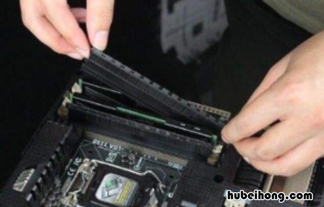 打开游戏蓝屏,别的没事 登录游戏蓝屏怎么解决苹果版
