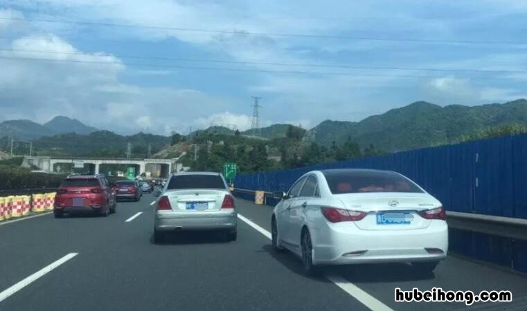 走非机动车道扣几分罚多少钱 上海 查违章车辆查询