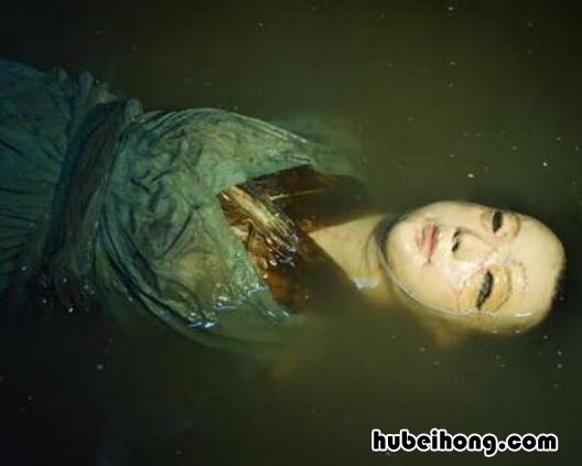重启之极海听雷的皮俑姐姐 重启之极海听雷第一季皮俑公主
