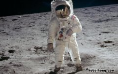 中国第一个牺牲的宇航员是谁 我国第一个登上太空的宇航员是谁