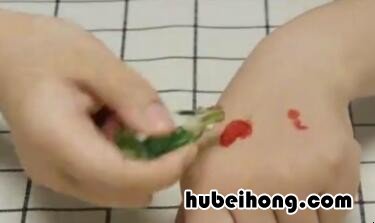 油布上的彩笔痕迹怎么去除掉 油布上的彩笔痕迹怎么去除小妙招