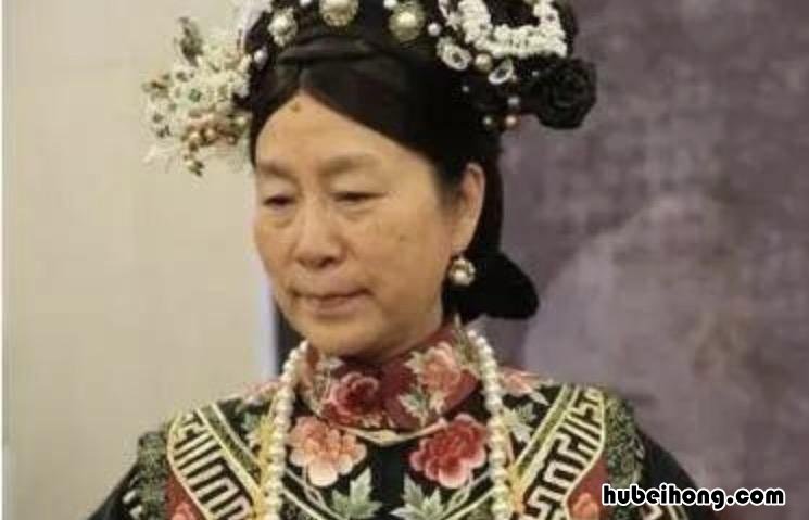 那年花开月正圆救周莹 那年花开月正圆谁更爱周莹
