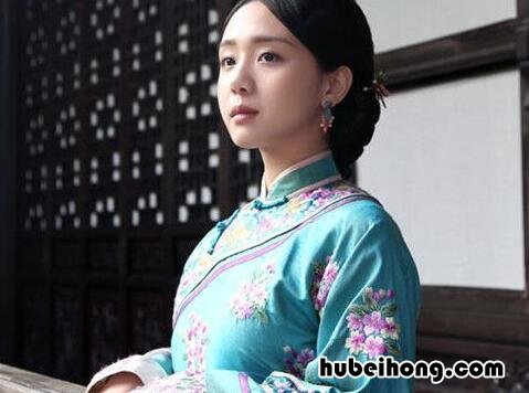 那年花开月正圆救周莹 那年花开月正圆谁更爱周莹