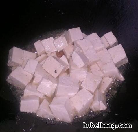 韭菜炖大豆腐的做法 韭菜顿豆腐