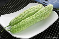怎样挑选苦瓜不苦 如何挑选苦瓜