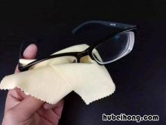 如何选购眼镜布