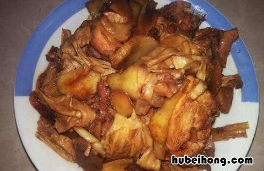 鸡肉腐竹怎样做好吃 鸡肉腐竹的做法大全