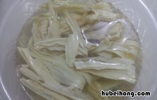 鸡肉腐竹怎样做好吃 鸡肉腐竹的做法大全