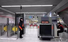 高铁安检的时候电脑需要拿出来吗 高铁过安检电脑要从电脑包里拿出来吗