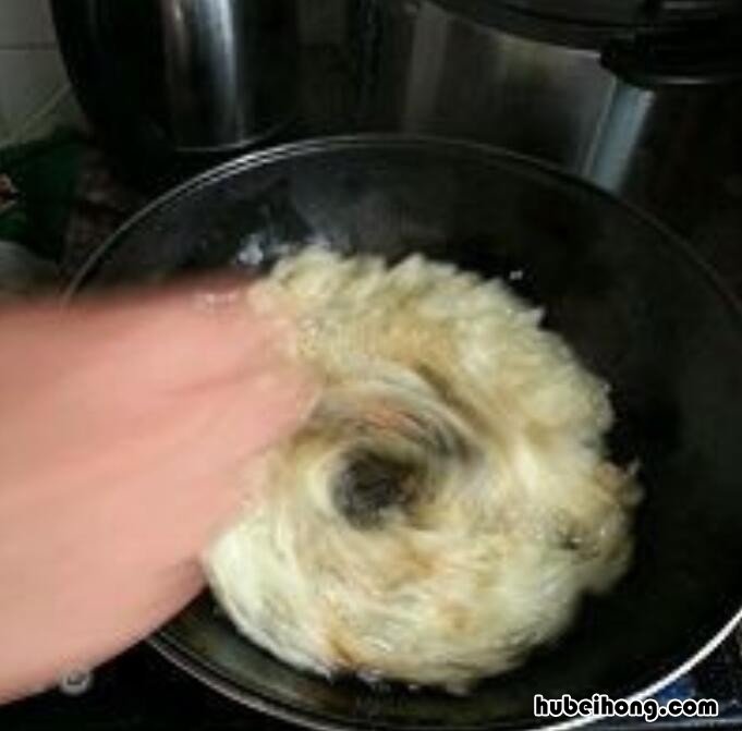 鸡蛋酥的做法是什么样的图片 鸡蛋酥的做法是什么样的呢