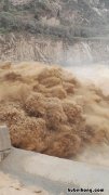 山西壶口瀑布陕西壶口瀑布哪个好看 陕西壶口瀑布山西壶口瀑布互通吗