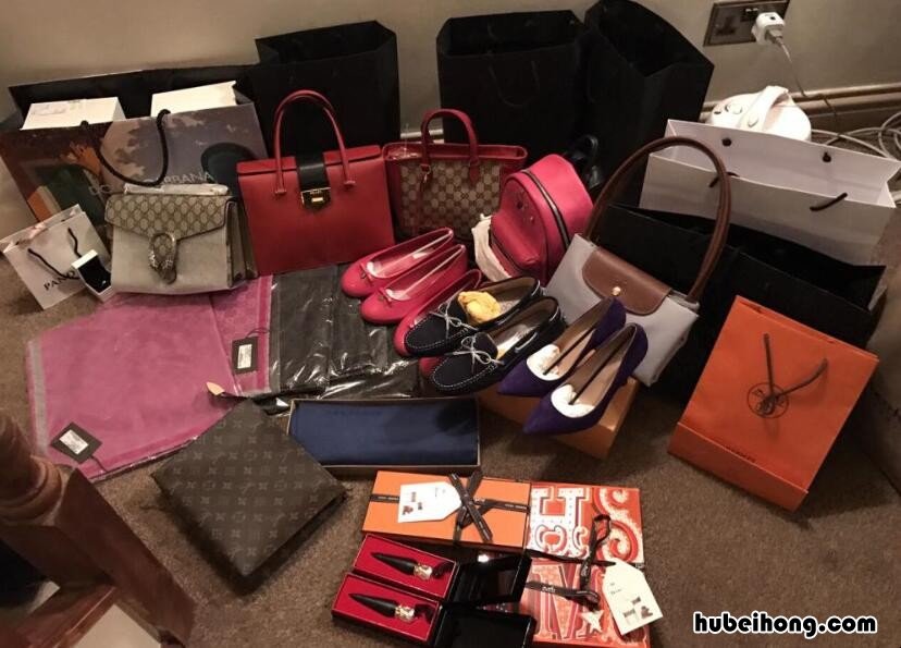 家里包包多了如何收纳 家里包包多了如何收纳好