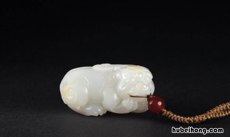 羊脂白玉能辟邪吗 羊脂白玉越戴越透没这么白