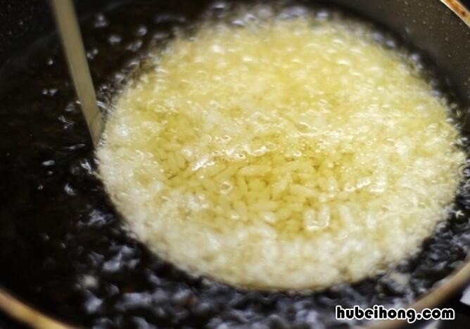 剩米饭锅巴做法 用剩米饭做好吃的锅巴