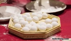 做汤圆用什么粉和面粉好 做汤圆是用什么粉