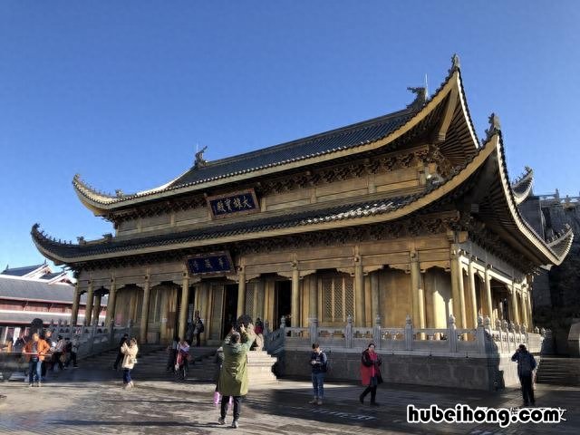 峨眉山什么时候建的 峨眉山修建于什么时候