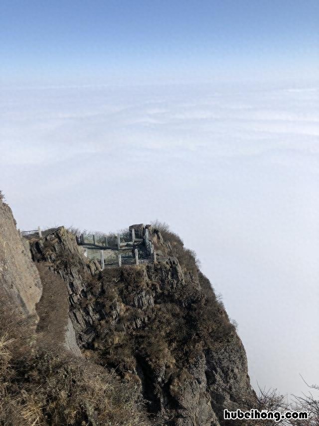 峨眉山什么时候建的 峨眉山修建于什么时候